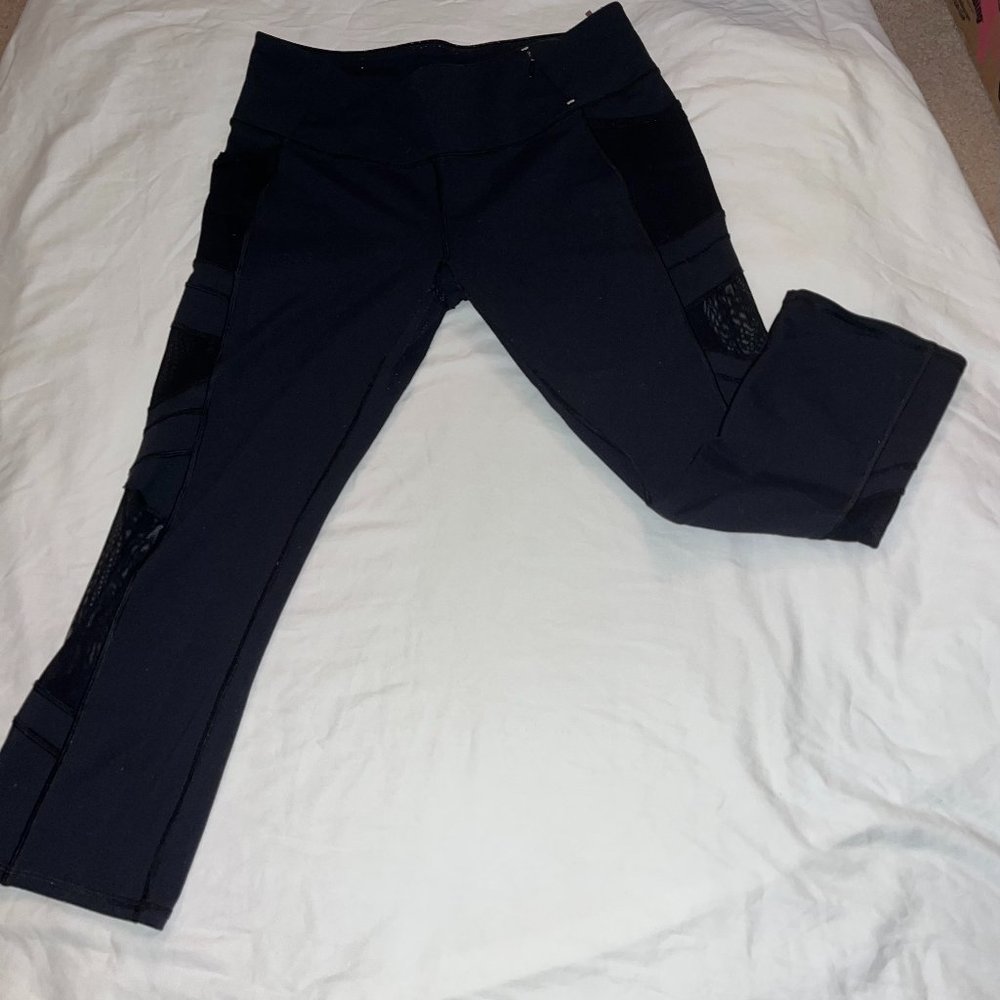 Carrie Underwood Leggings